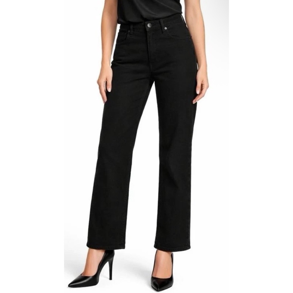 Rag & Bone The Shannon Straight Jeans
Size 24